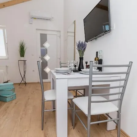 Studio Apartment Harmony Np Krka Lozovac Exterior photo
