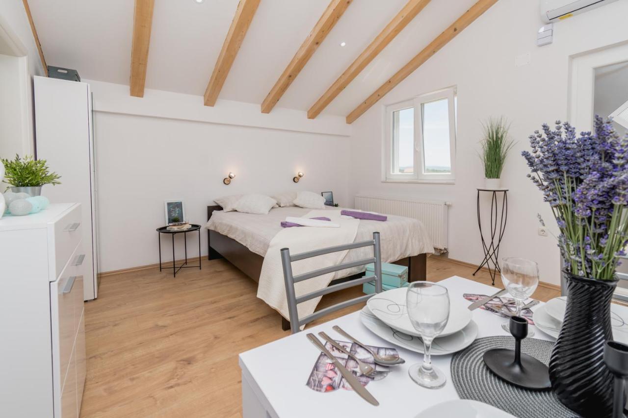 Apartment Harmony Np Krka *